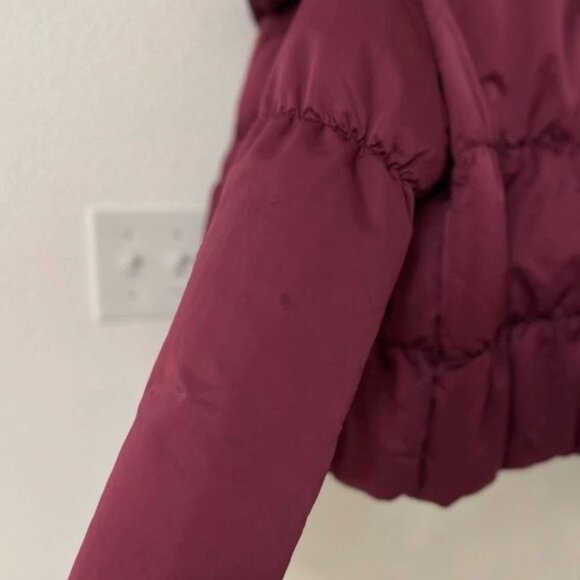 Theory Red Cropped Puff Jacket - Size M/S | Down-Filled Winter Essential - Picture 5 of 9